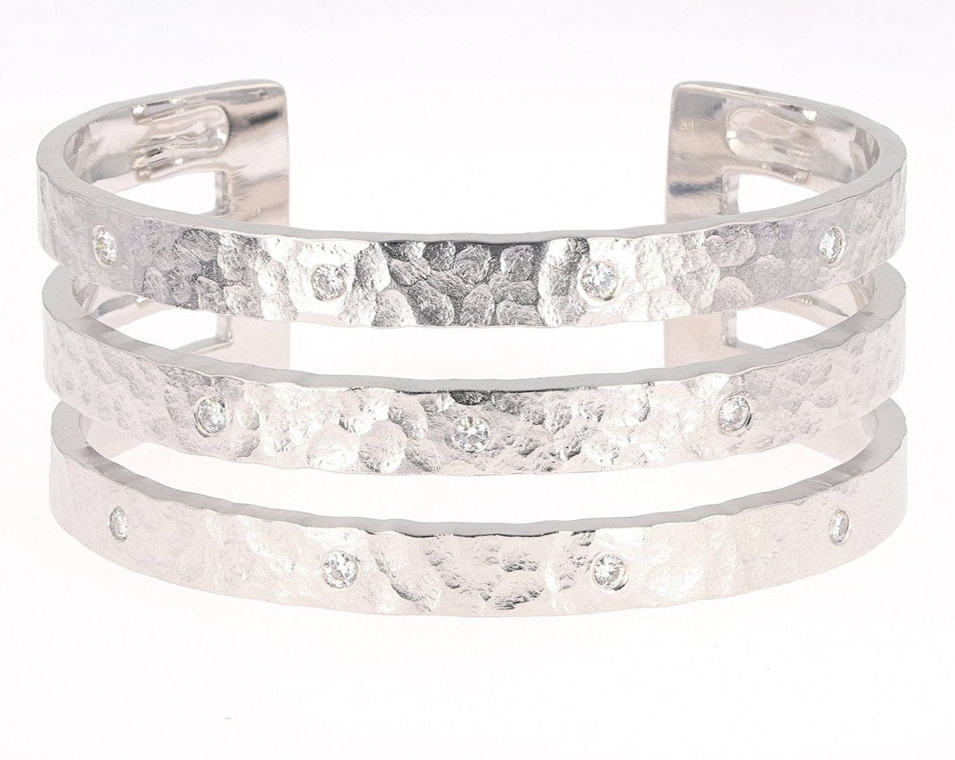 0.66 CTW DEW Round Near-Colorless Moissanite Fashion Bracelet in Sterling Silver